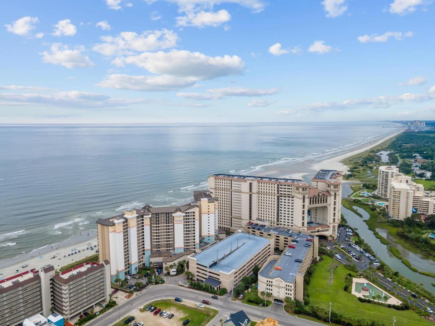 Luxury Ocean Front By Barefoot Landing Apartment Миртъл Бийч Екстериор снимка