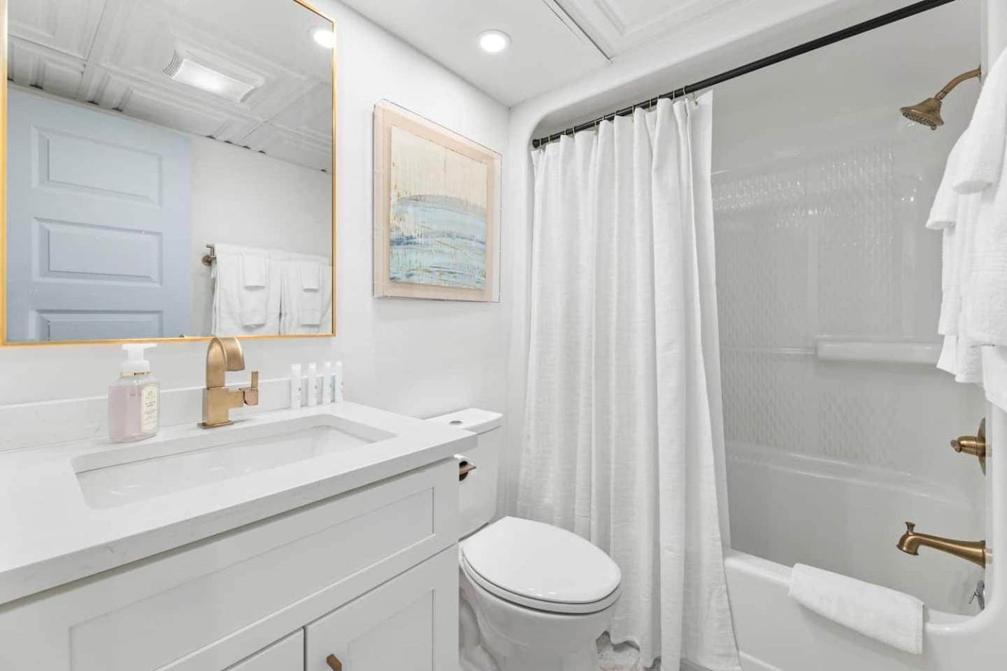 Luxury Ocean Front By Barefoot Landing Apartment Миртъл Бийч Екстериор снимка