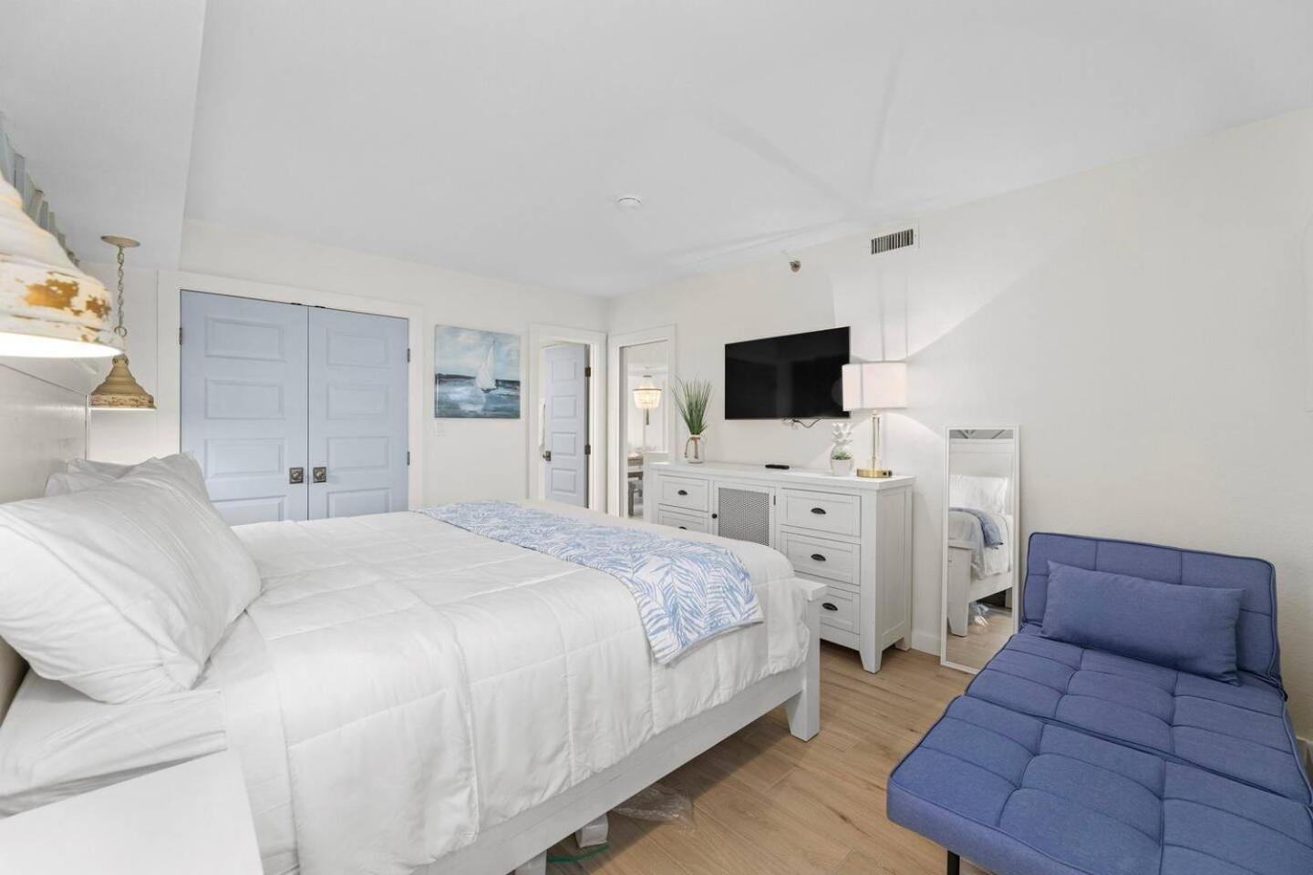 Luxury Ocean Front By Barefoot Landing Apartment Миртъл Бийч Екстериор снимка