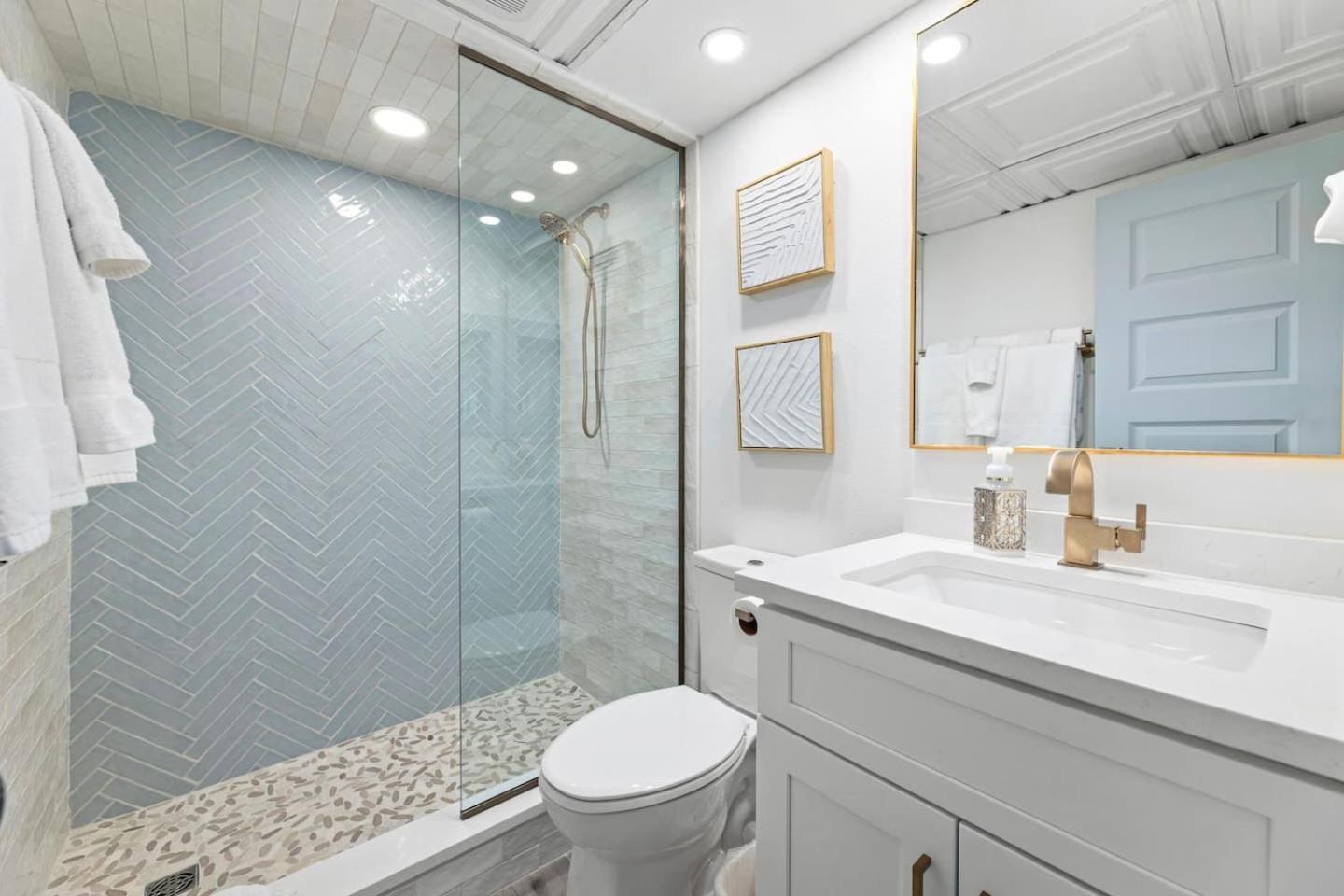 Luxury Ocean Front By Barefoot Landing Apartment Миртъл Бийч Екстериор снимка