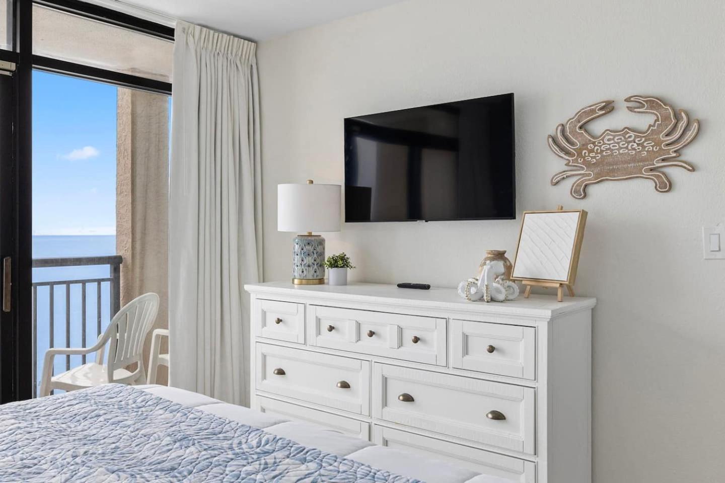 Luxury Ocean Front By Barefoot Landing Apartment Миртъл Бийч Екстериор снимка