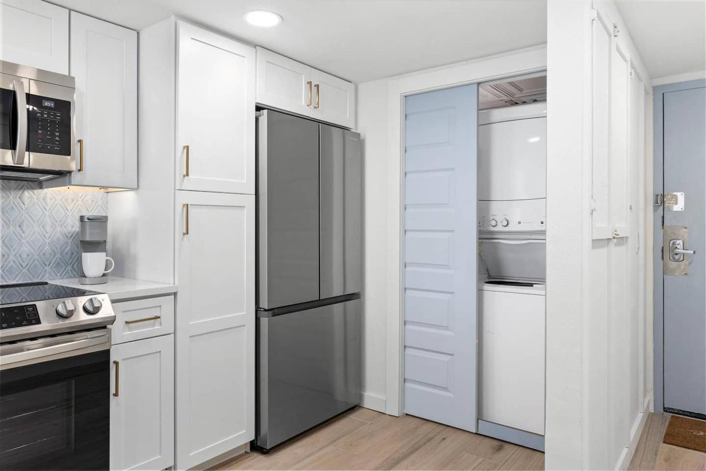 Luxury Ocean Front By Barefoot Landing Apartment Миртъл Бийч Екстериор снимка