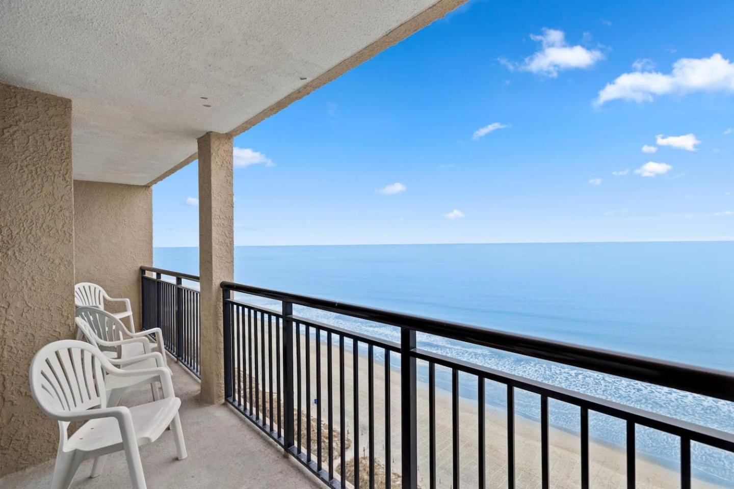 Luxury Ocean Front By Barefoot Landing Apartment Миртъл Бийч Екстериор снимка